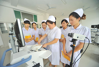 成都衛(wèi)生學校2017年招生 (1).jpg