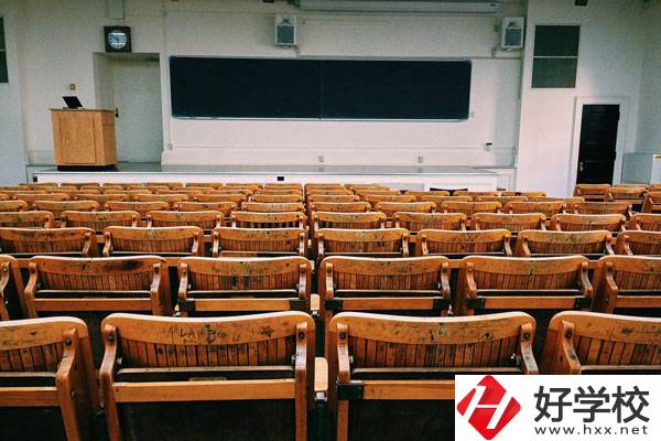 湖南醫(yī)藥中專學校主要專業(yè)有哪些？就業(yè)優(yōu)勢有哪些？