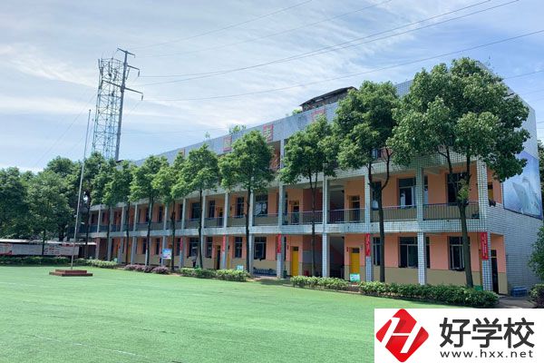 常德海乘職業(yè)學校教學設施好不好？環(huán)境怎么樣？
