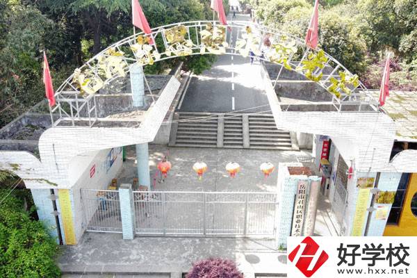 岳陽市君山區(qū)職業(yè)技術學校怎么樣？有哪些入學須知？