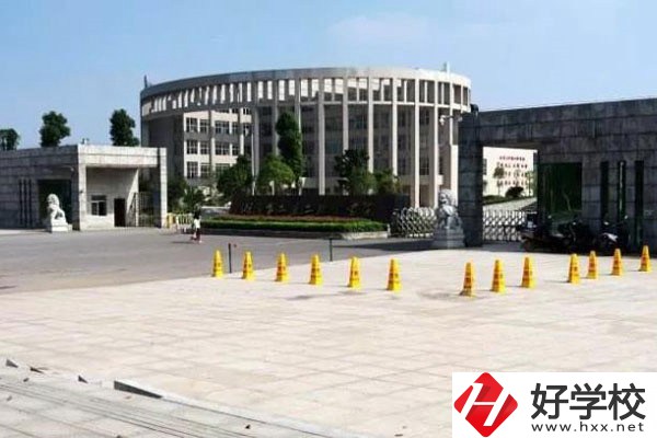 長沙醫(yī)衛(wèi)技校有哪些？辦學(xué)條件怎么樣？