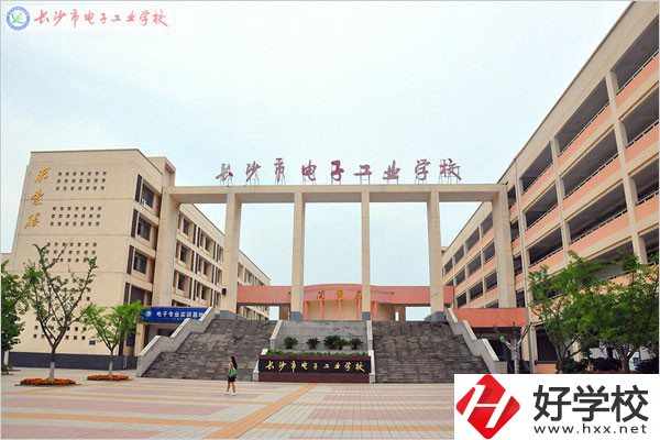 長(zhǎng)沙學(xué)費(fèi)便宜的中專(zhuān)有哪些？有什么招生專(zhuān)業(yè)？