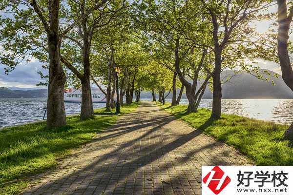湖南瀟湘信科技工學(xué)校如何？有哪些資助政策？