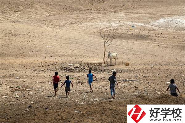 張家界少數(shù)民族加分政策是什么？中專(zhuān)升大專(zhuān)加分嗎？