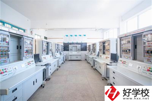 邵陽(yáng)設(shè)計(jì)重點(diǎn)中專有哪幾所？有什么辦學(xué)特色？