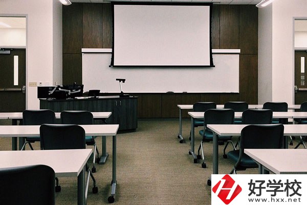 吉首大學(xué)師范學(xué)院怎么樣？環(huán)境好不好？