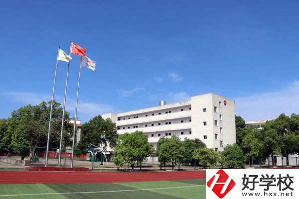 湘潭鐵路工程學(xué)校開(kāi)設(shè)了哪些專業(yè)？就業(yè)前景如何？