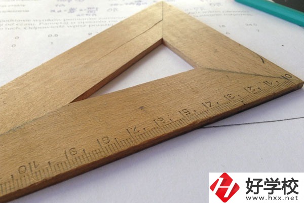 懷化市工業(yè)中等專業(yè)學校好不好？宿舍怎么樣？