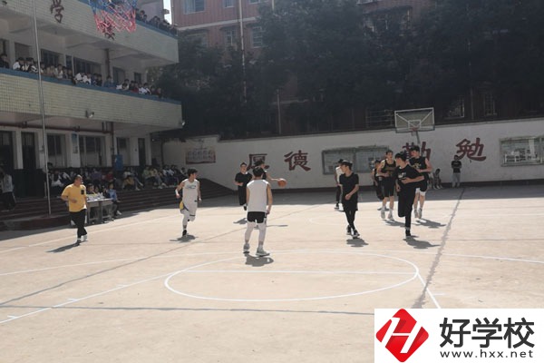 湘潭縣就業(yè)職業(yè)技術(shù)學校運動場