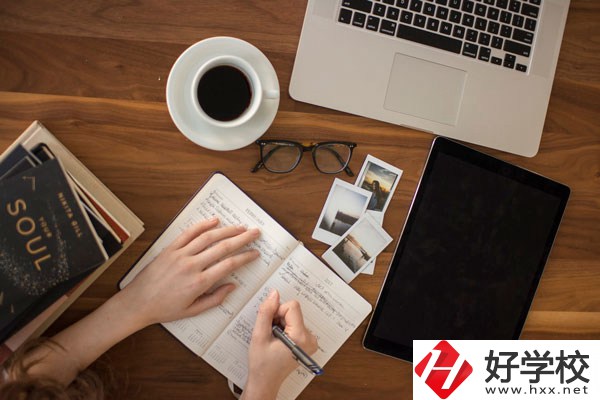 衡陽市鐵路運(yùn)輸職業(yè)學(xué)校好不好？宿舍怎么樣？