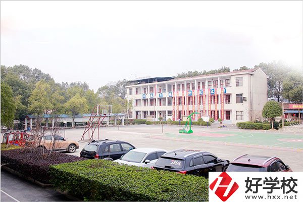 臨湘市湘北職業(yè)技術學校怎么樣？
