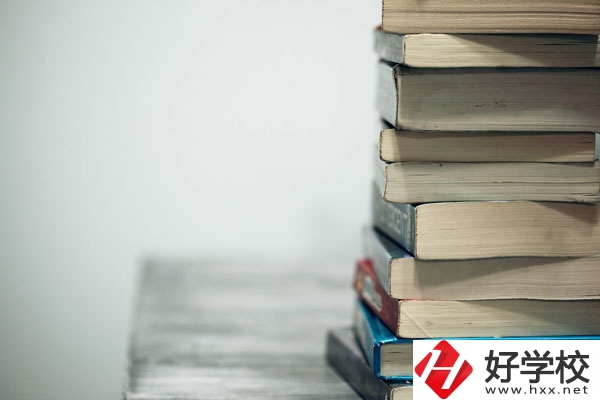 湖南耒陽師范有什么專業(yè)？學(xué)費(fèi)貴不貴？