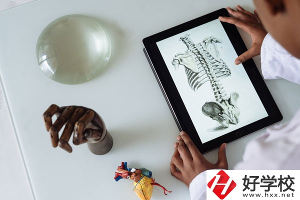 湖南醫(yī)藥中等專業(yè)學(xué)校怎么樣？宿舍好不好？