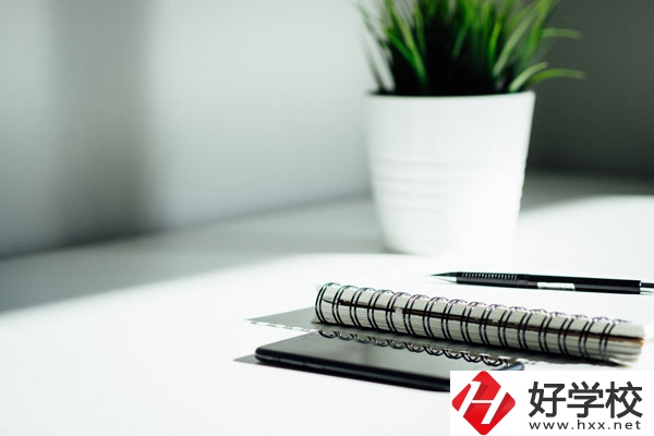 湖南省道縣師范學(xué)校好不好？什么專(zhuān)業(yè)女生最多？