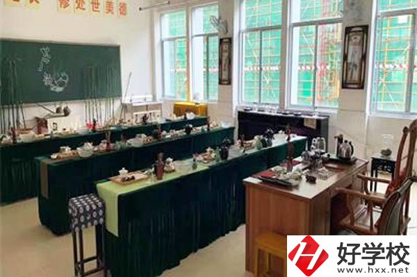 張家界旅游學校怎么樣？招生要求是什么？