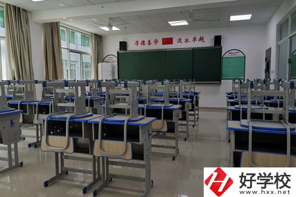 長沙康明中等職業(yè)學校開設了哪些招生專業(yè)？