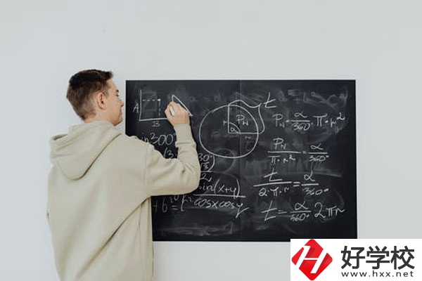 湖南醫(yī)藥中等專業(yè)學校怎么樣？宿舍好不好？