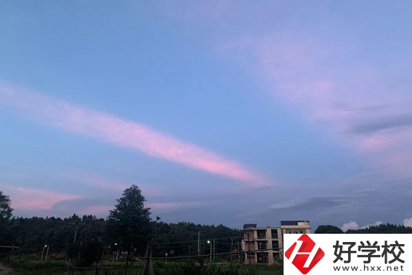 益陽(yáng)市第一職業(yè)中專學(xué)校的專業(yè)就業(yè)前景如何？