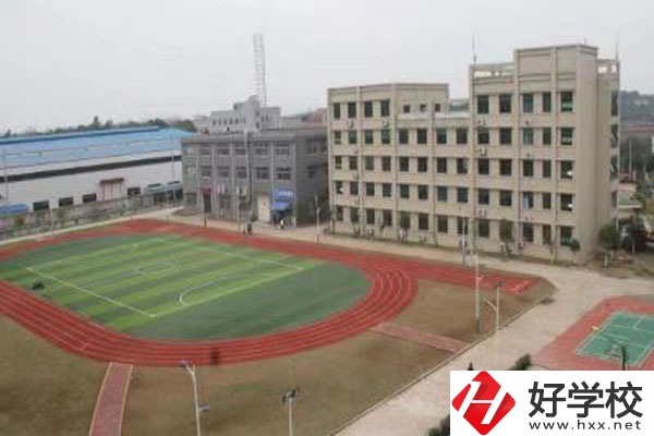 長沙經貿職業(yè)中專學校如何？有什么資助政策？