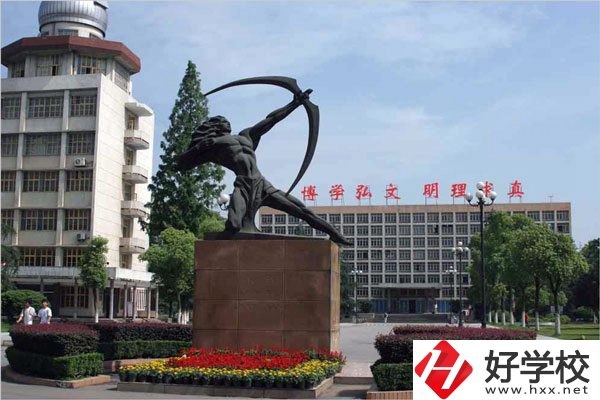 在常德學(xué)藝術(shù)選哪所中專學(xué)校比較好？