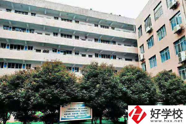 岳陽(yáng)市網(wǎng)絡(luò)工程職業(yè)學(xué)院怎么樣？就業(yè)情況如何？
