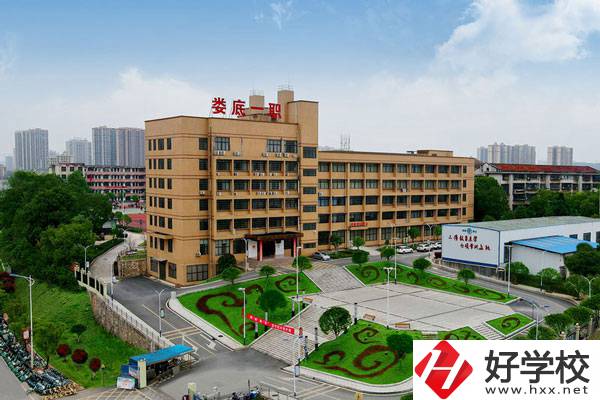 婁底工貿(mào)中專就是婁底一職嗎？