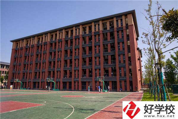 湖南有哪些財經(jīng)類的公辦職校？
