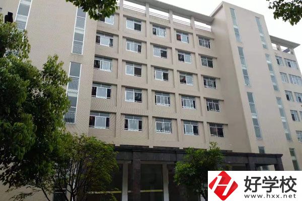 安鄉(xiāng)縣職業(yè)中專師資力量如何？就業(yè)前景好嗎？