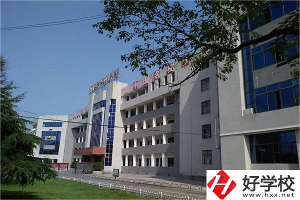 湘陰縣第一職業(yè)中等專業(yè)學(xué)校有哪些專業(yè)？就業(yè)率高嗎？