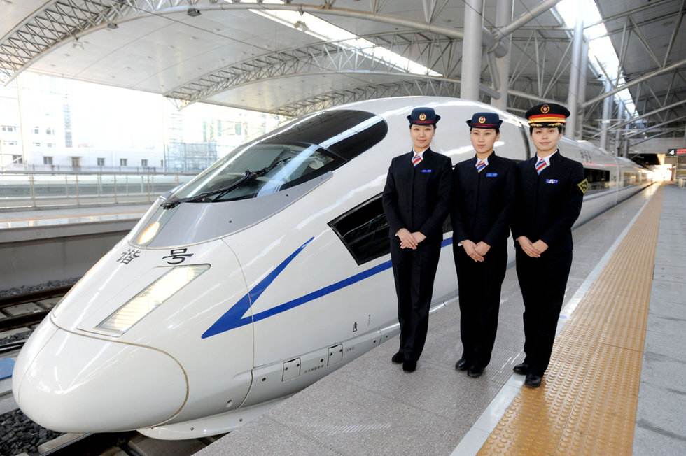 初中生選擇高鐵乘務(wù)專業(yè)好嗎？