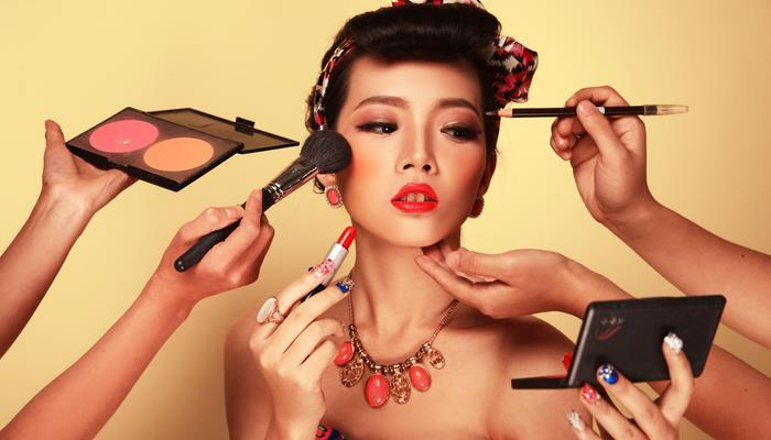 美容美發(fā)與造型化妝專業(yè)好就業(yè)嗎？