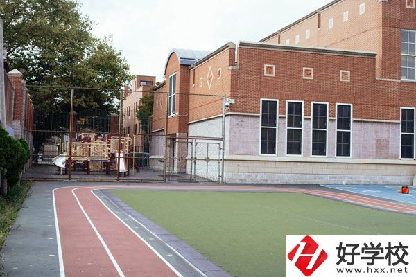 長沙航天學(xué)校飛行器制造專業(yè)值得選擇嗎？