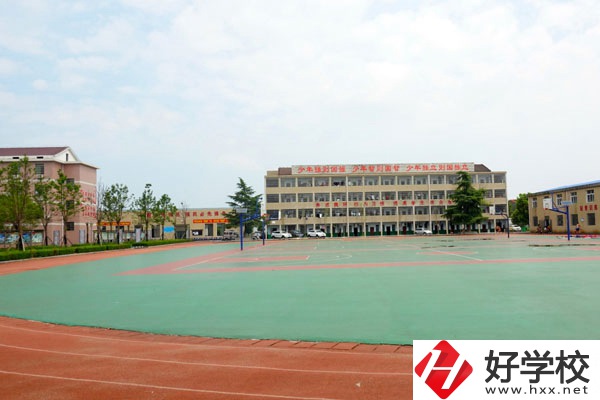 益陽東方職業(yè)技術學校怎么樣？好不好?