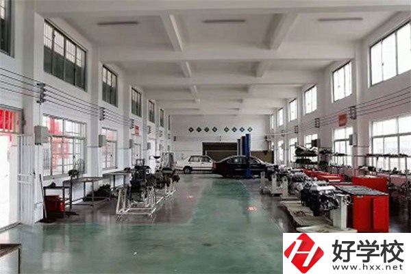 婁底市最好的公辦中專是哪所？有什么辦學(xué)特色？