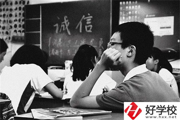 湖南中專該如何擇校？有什么報(bào)名流程？