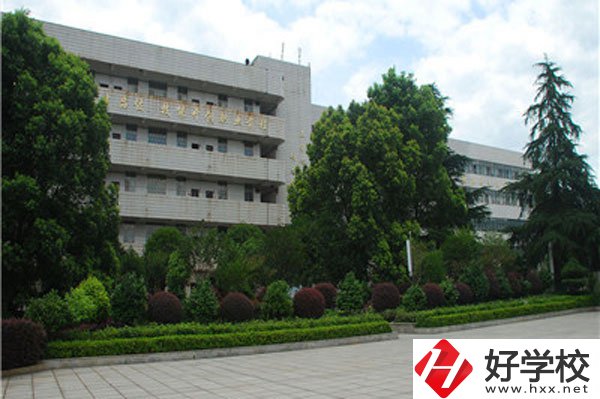 湖南省郴州市第一職業(yè)中等專業(yè)學(xué)校有什么專業(yè)？