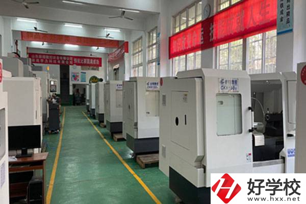 湖南省工業(yè)貿(mào)易學校在什么位置？有哪些辦學優(yōu)勢？