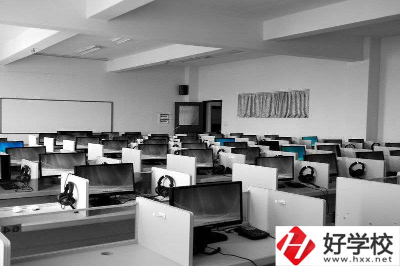 長沙環(huán)球職業(yè)中專學校地址在哪里？怎么去？