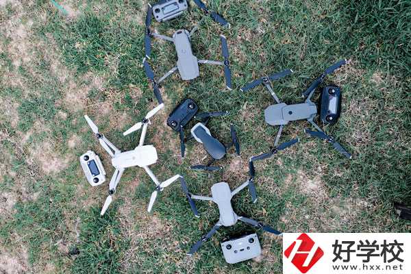 長沙航天學(xué)校飛行器制造專業(yè)值得選擇嗎？
