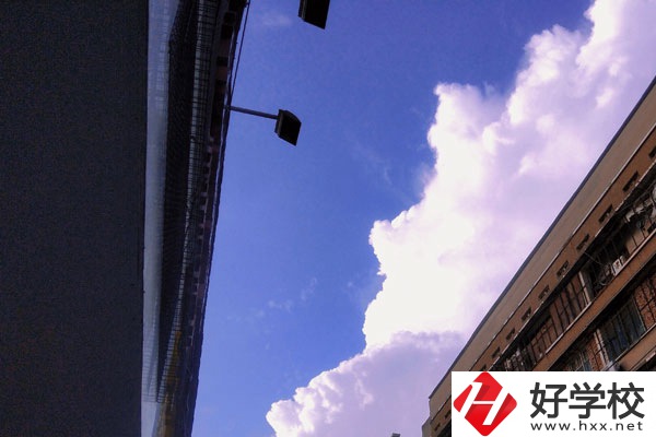 岳陽縣職業(yè)中專學(xué)校怎么樣？好不好就業(yè)？