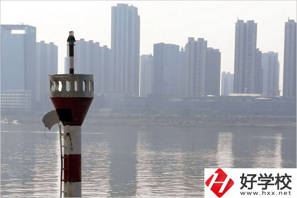 初中畢業(yè)讀株洲工業(yè)中等專業(yè)學校，發(fā)展前景怎么樣？