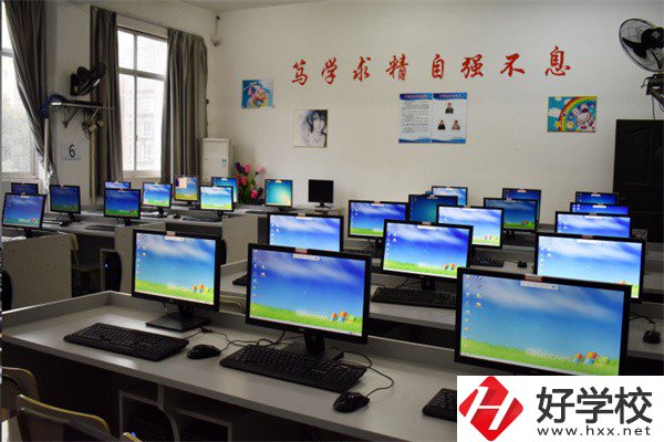 益陽(yáng)哪些中職學(xué)校開(kāi)設(shè)音樂(lè)相關(guān)專(zhuān)業(yè)？學(xué)費(fèi)貴不貴？