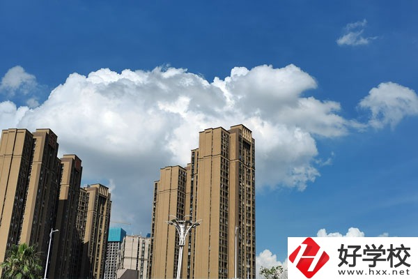 新邵縣職業(yè)中專學(xué)校怎么樣？值得報(bào)考嗎？