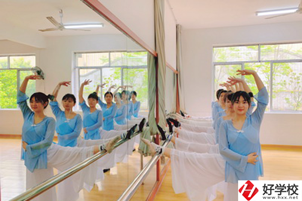 邵陽市哈博職業(yè)中專的幼兒保育專業(yè)怎么樣？