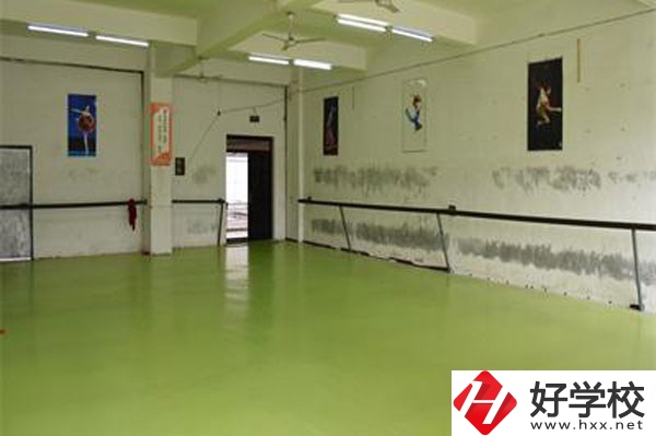 張家界旅游學(xué)校怎么樣？有哪些辦學(xué)優(yōu)勢(shì)？