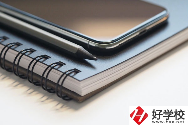 桂陽縣職業(yè)技術(shù)教育學(xué)校環(huán)境怎么樣？宿舍好不好？