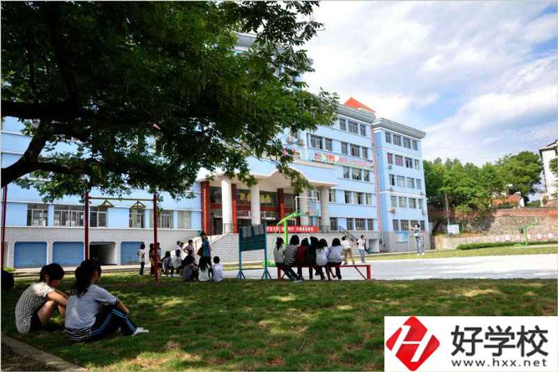 炎陵縣職業(yè)技術(shù)學(xué)校辦學(xué)條件好嗎？有何辦學(xué)特色？