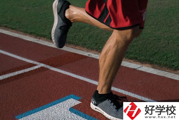 湖南省經(jīng)濟貿(mào)易職業(yè)中專學(xué)校好不好？宿舍怎么樣？