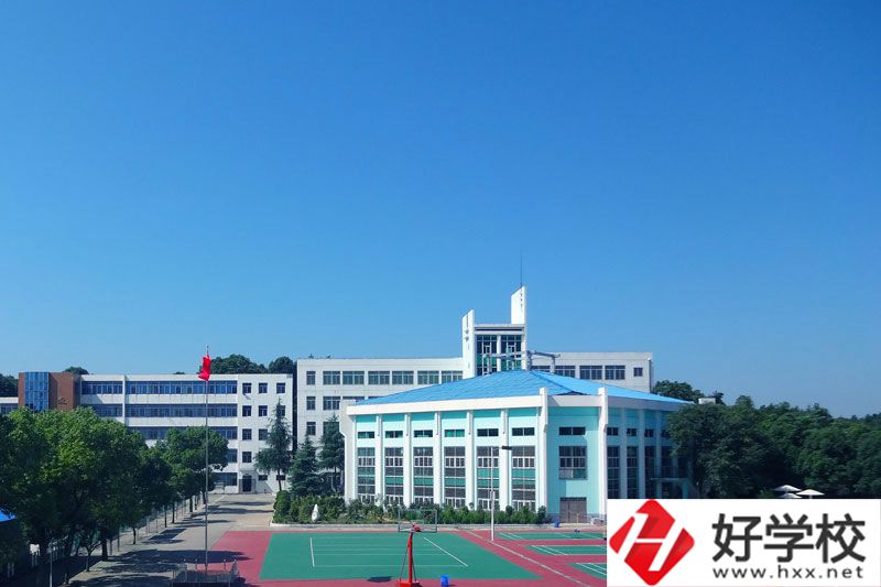 岳陽(yáng)中岳經(jīng)貿(mào)職業(yè)技術(shù)學(xué)校怎么樣？有哪些辦學(xué)特色？