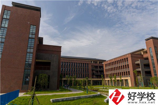 常德財(cái)經(jīng)中等專業(yè)學(xué)校有哪些特色專業(yè)？